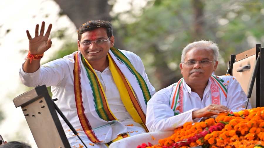 CM Bhupesh Baghel MLA Devendra Yadav road show in Khursipar