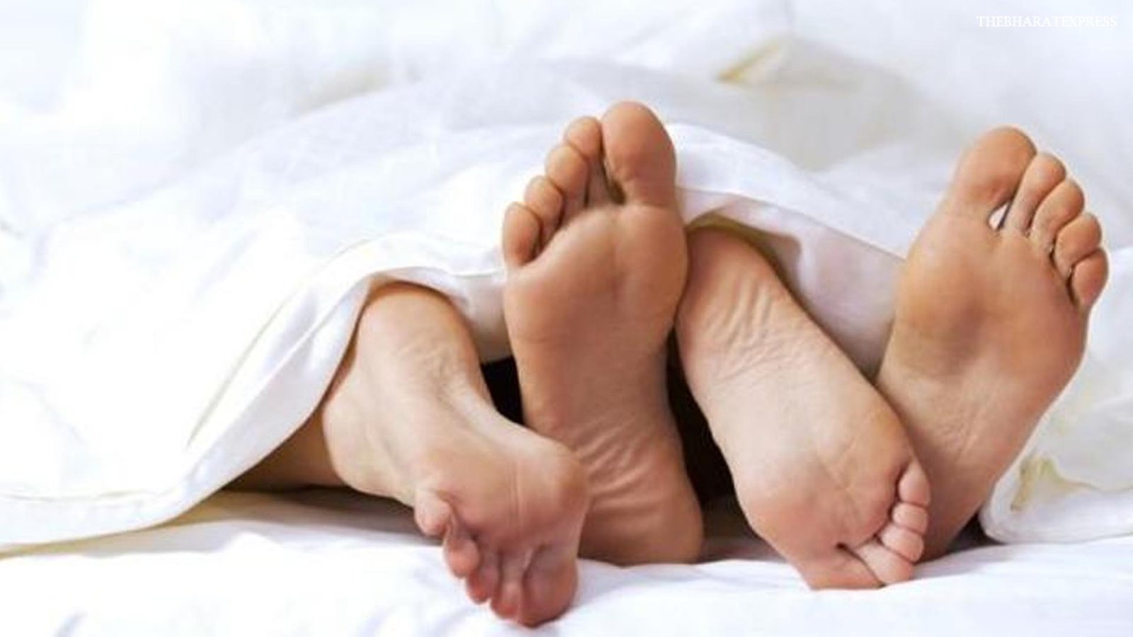 टॉय पोर्न साइट पर डाला नंबर sex toy number put on porn site